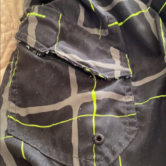 Volcom board shorts - Picture 4 of 6